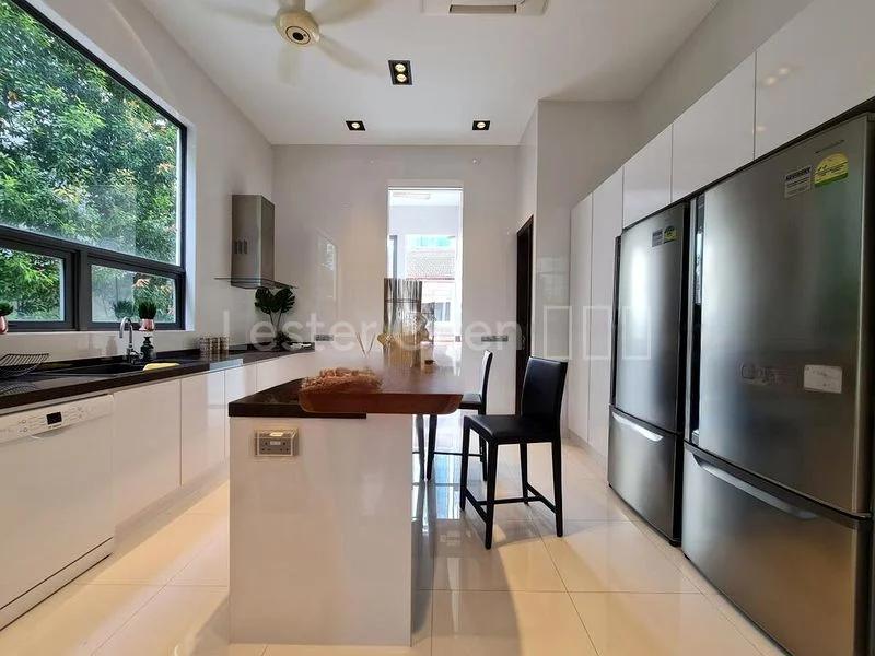 9 Bed Bungalow (Landed) for Rent in  Kim Lin Park - Image 4
